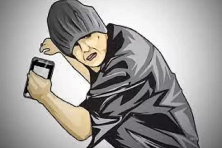 Maling Handphone di Ternate Diringkus