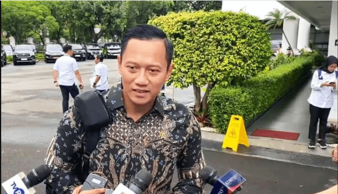 AHY perdana menghadiri rapat sidang kabinet paripurna
