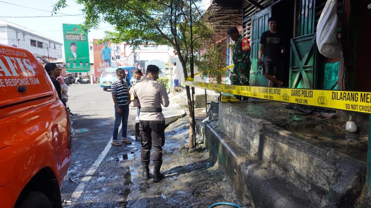 Polres Dalami Motif Kebakaran Rumah Makan di Ternate
