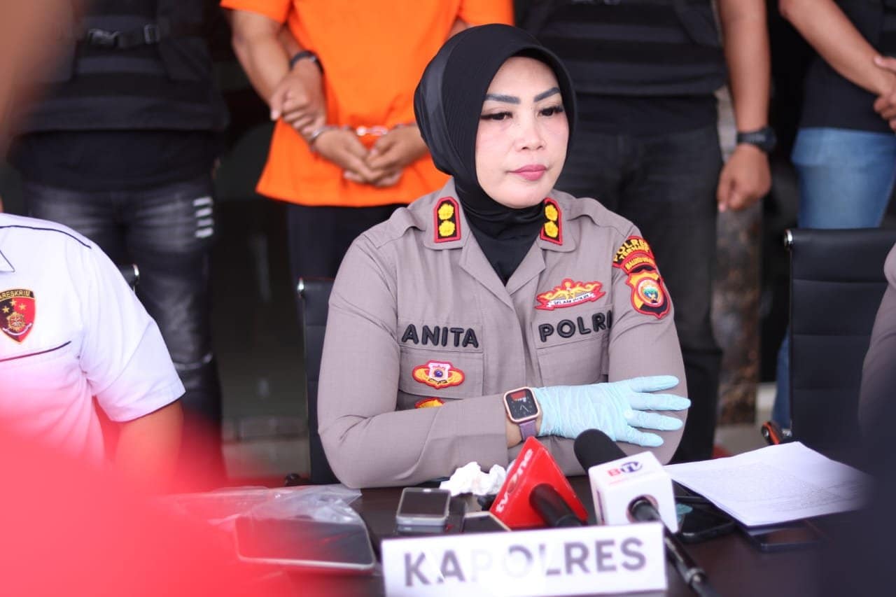 Curi Belasan Handphone, Lurah Tabam Ternate Diringkus Polisi