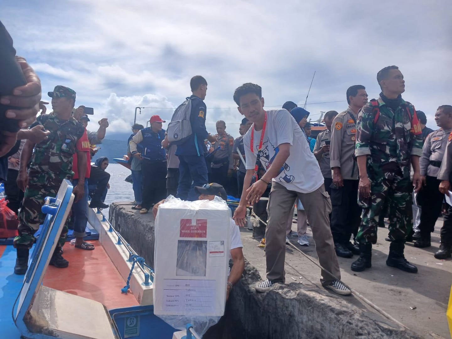 Logistik Pilkada Ternate Didistribusikan KPU