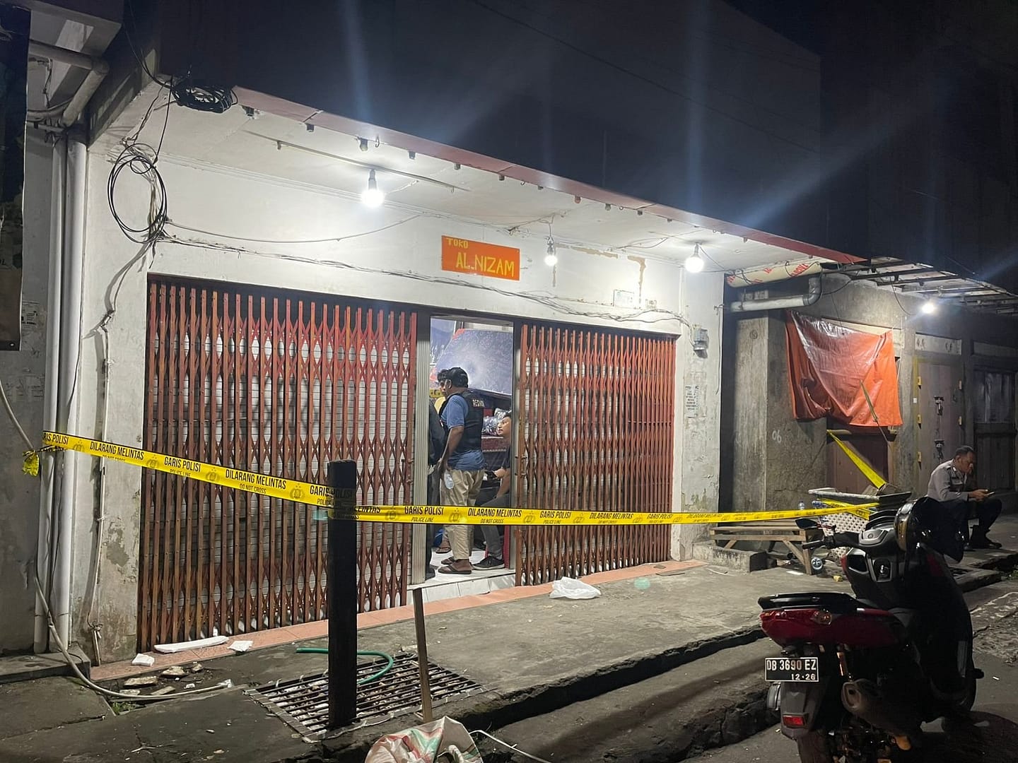Segini Total Uang Toko Al-Nizam yang Digasak Pelaku