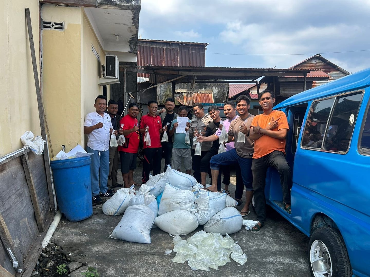 Polsek Ternate Utara Amankan Ribuan Kantong Cap Tikus