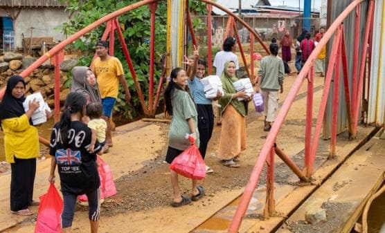 Harita Nickel Salurkan Bantuan Pangan, Air Bersih, dan Layanan Kesehatan bagi Korban Banjir