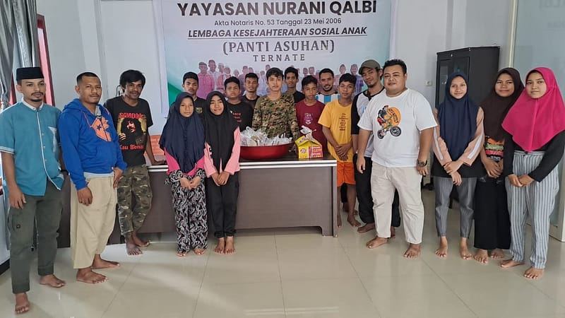 Buka Puasa Bersama hingga Bagi Takjil, Ormas Oi Ternate Bagi Kebahagian di Panti Asuhan